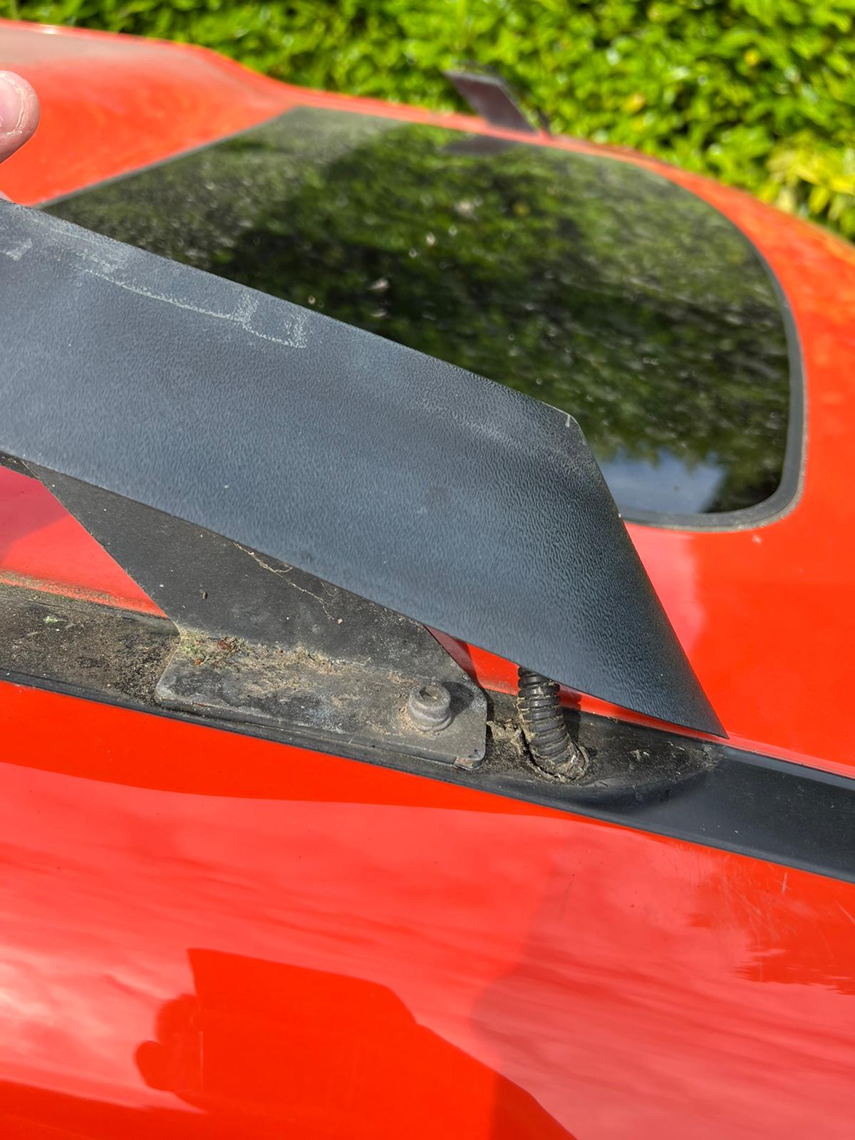 Image of wiring to Discovery G4 roof lights