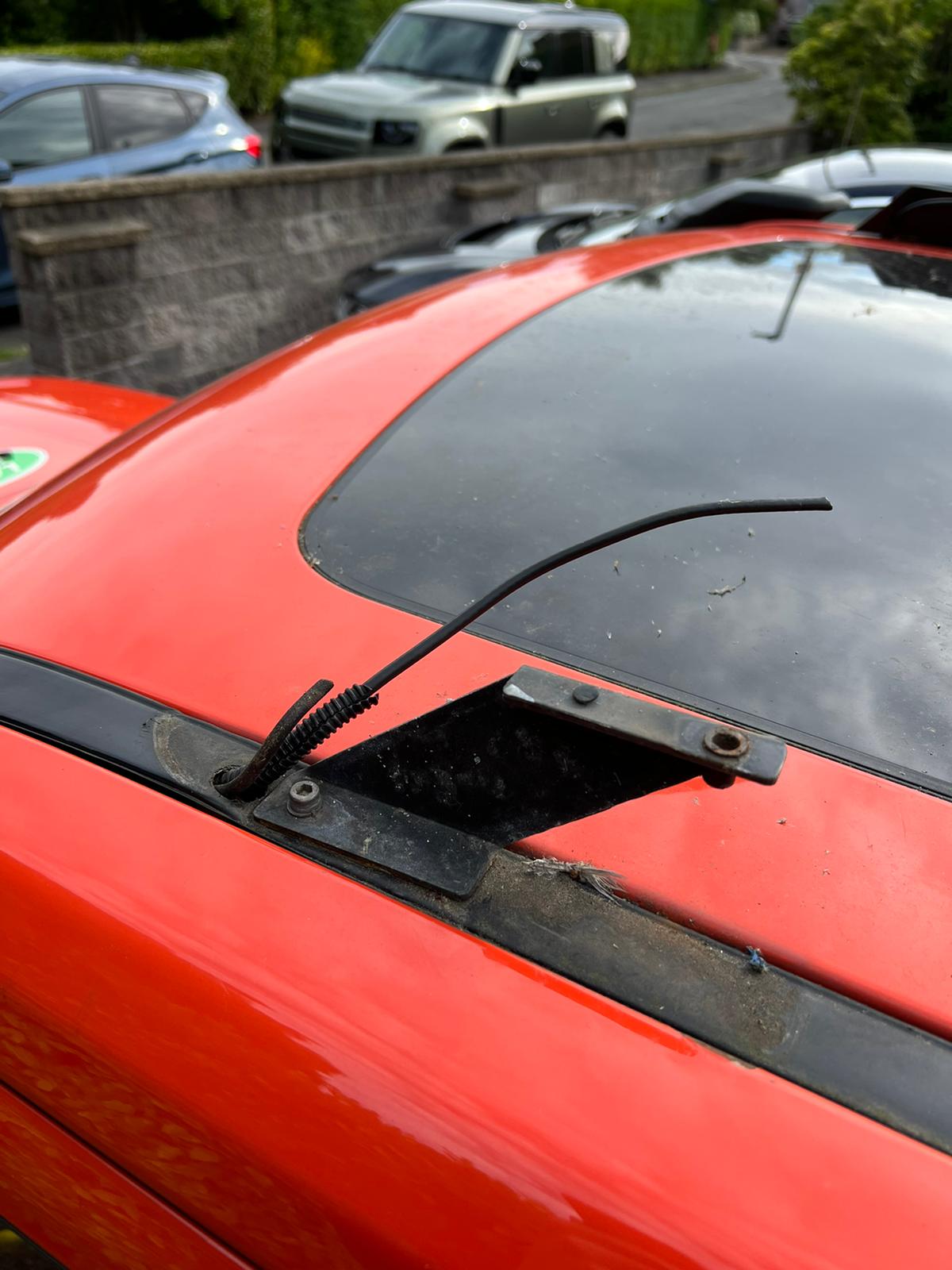 Image of wiring to Discovery G4 roof lights